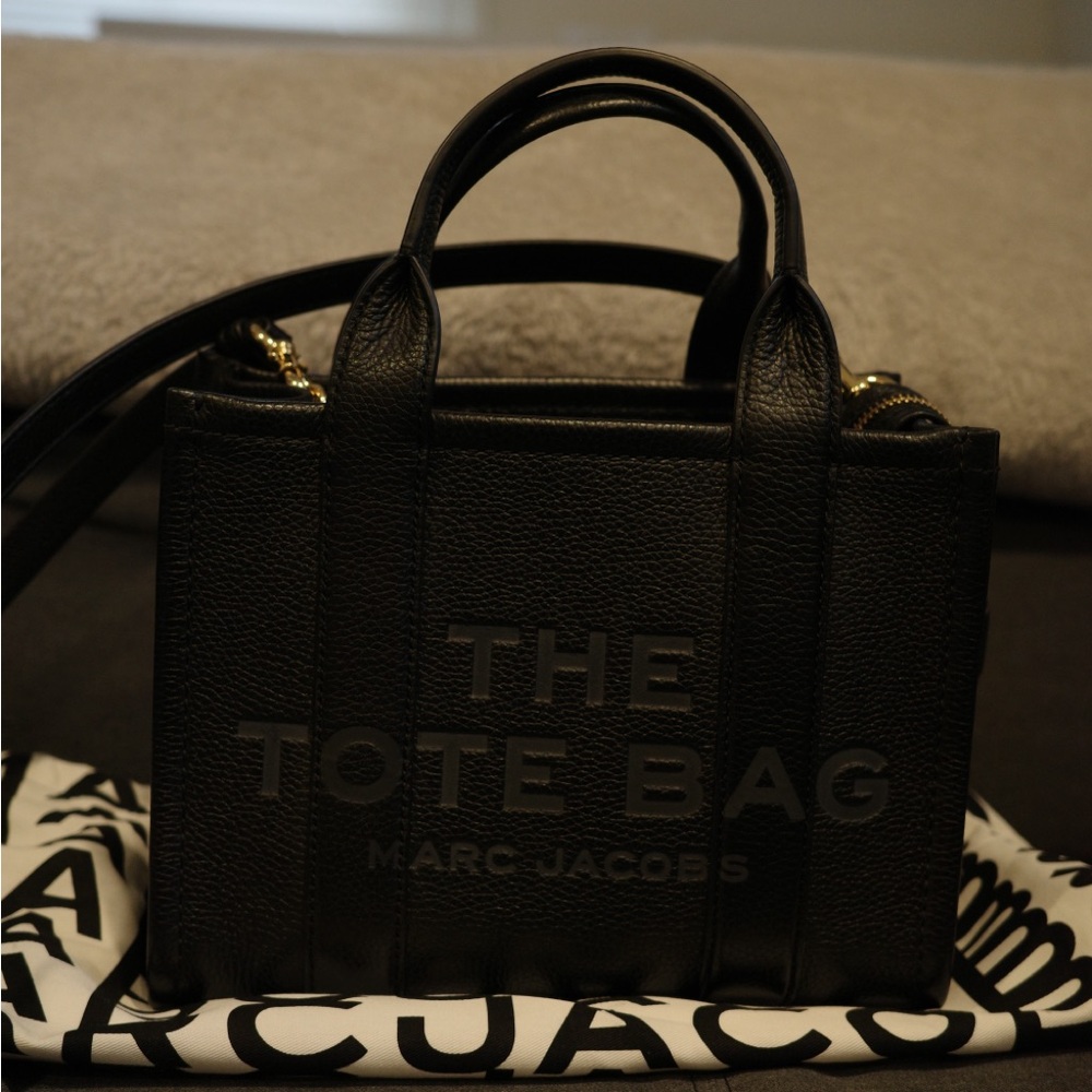 Marc Jacobs The Leather Tote Bag - Picture 6 of 13
